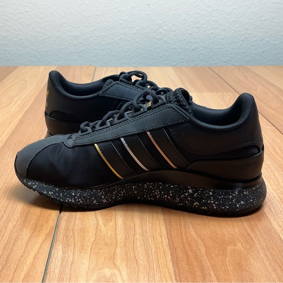 Adidas FY1143 SL Andridge black/gold shoes new size 6 Women’s NWOT - Picture 5 of 10